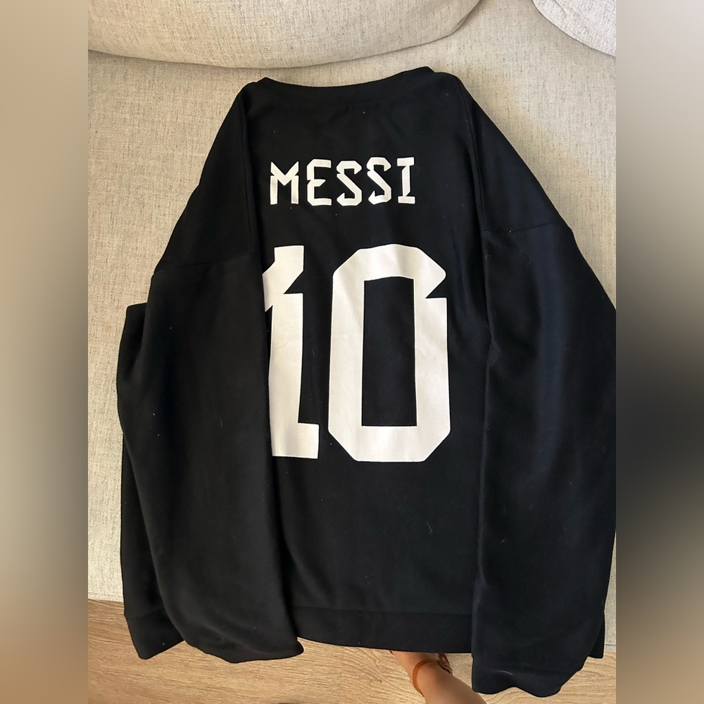 Messi AFA, sweater new without tags. Never worn.